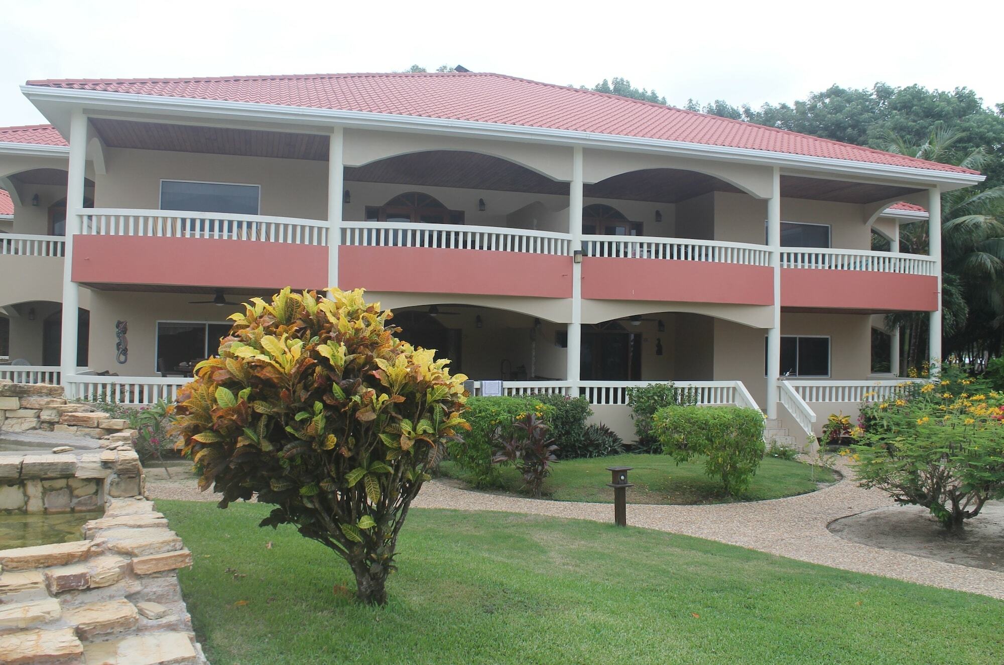 Los Porticos Villas Placencia Exterior foto